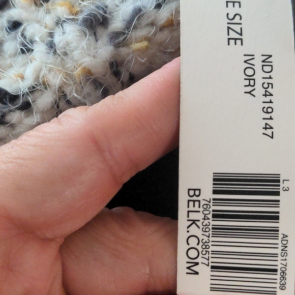 Knitted lady Beret/cap - Picture 3 of 3